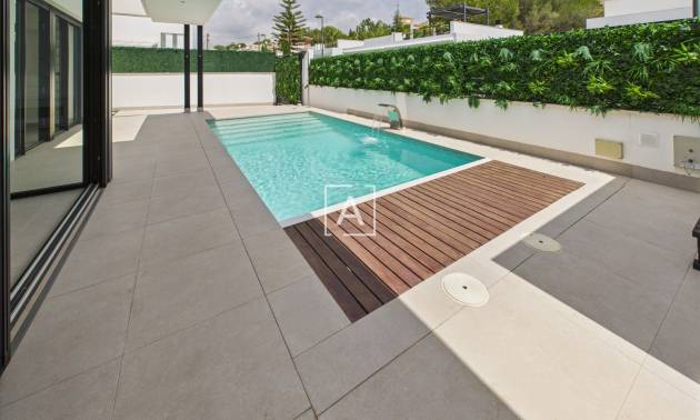 Sale - Villa - Pinar de Campoverde