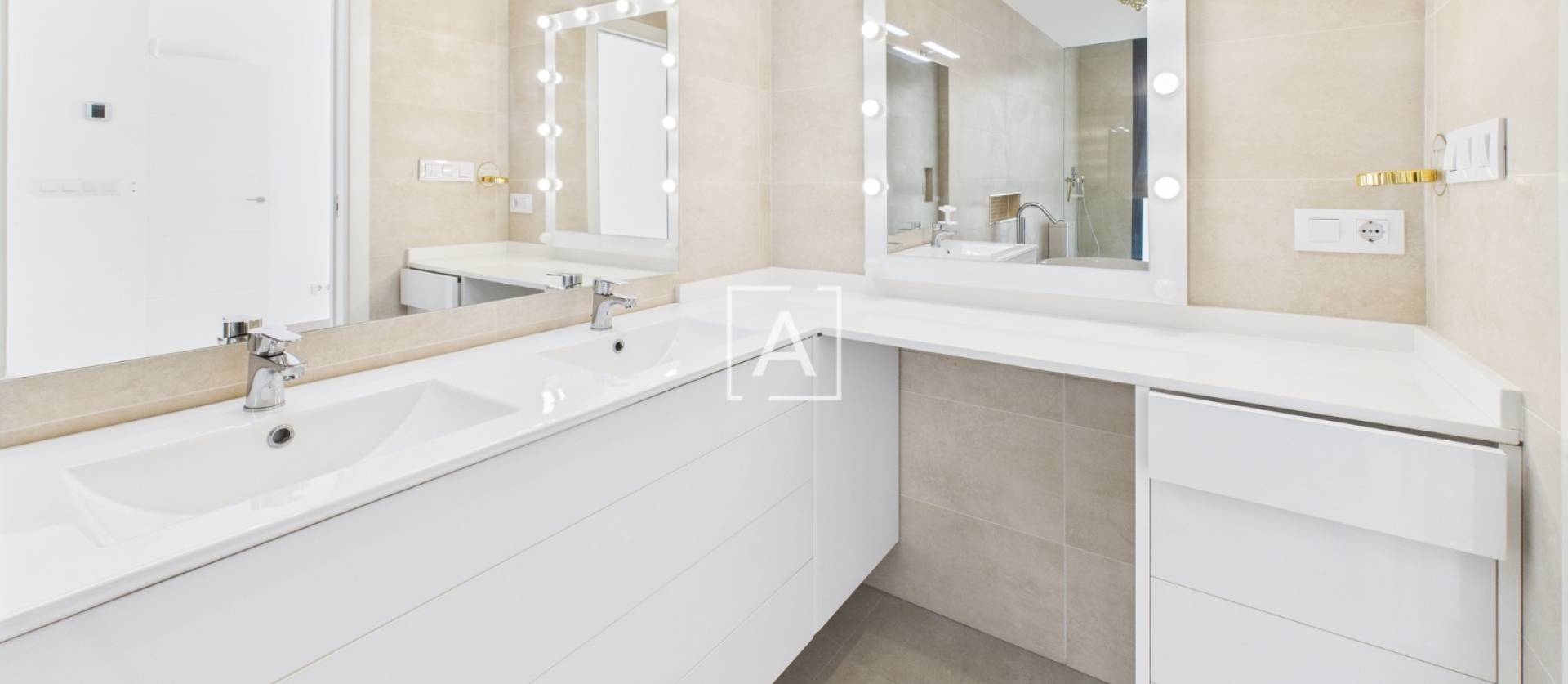 Sale - Villa - Pinar de Campoverde