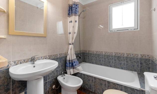 Venta - Apartment - Torrevieja - Estacion de autobuses