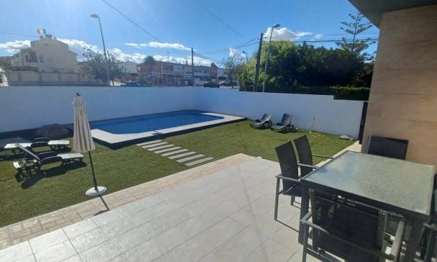 Bestaande woningen - Villa - Torrevieja