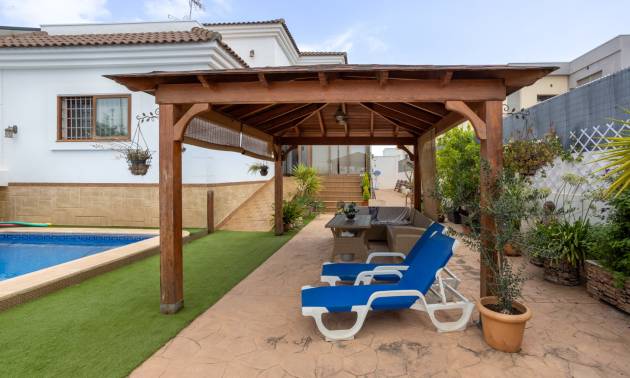 Venta - Villa - Los Montesinos - La Herrada