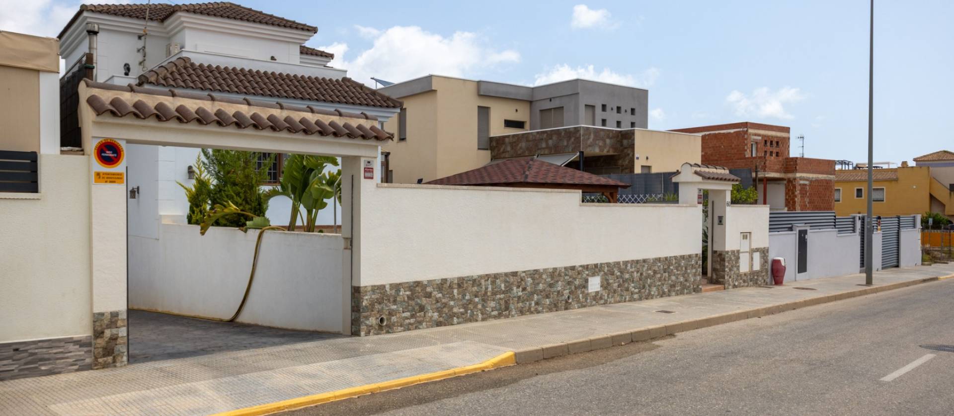 Venta - Villa - Los Montesinos - La Herrada