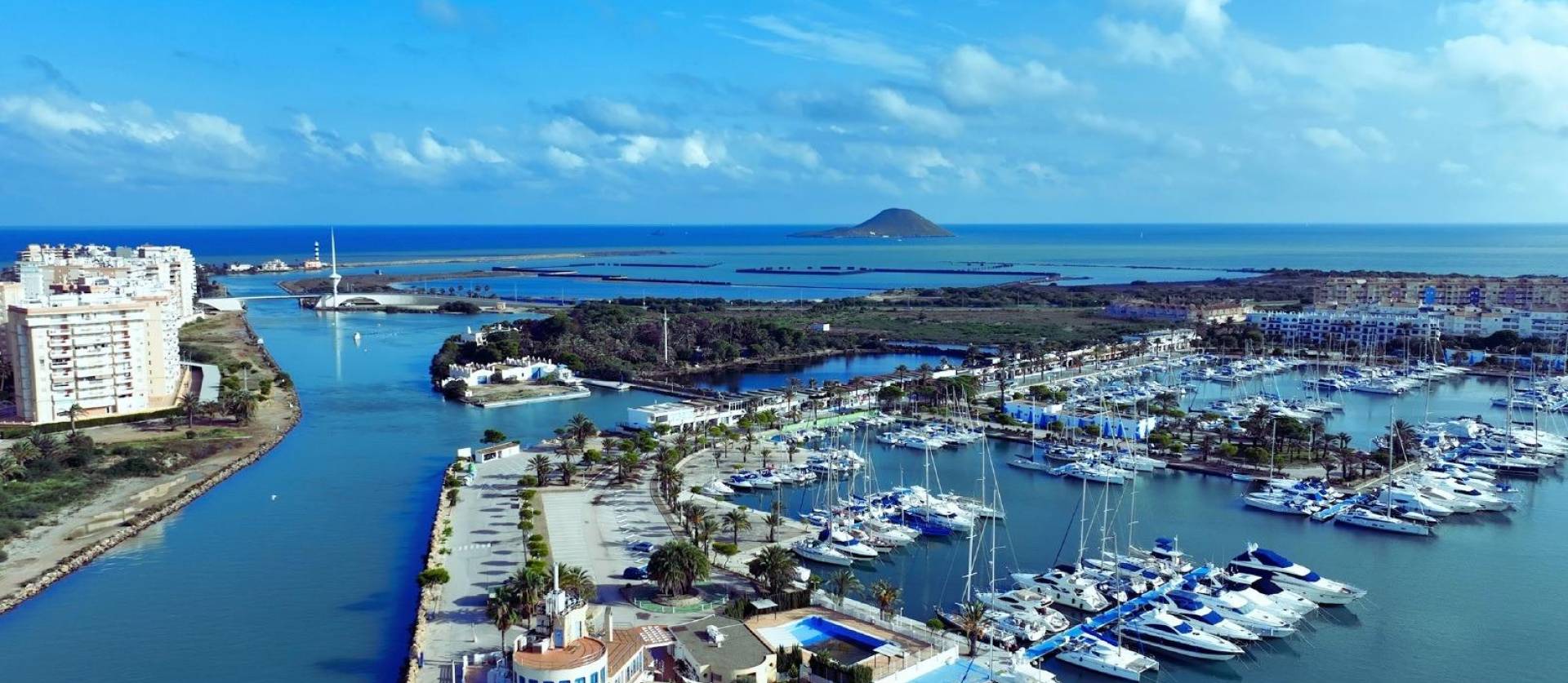 Nueva construcción  - Adosado - La Manga del Mar Menor