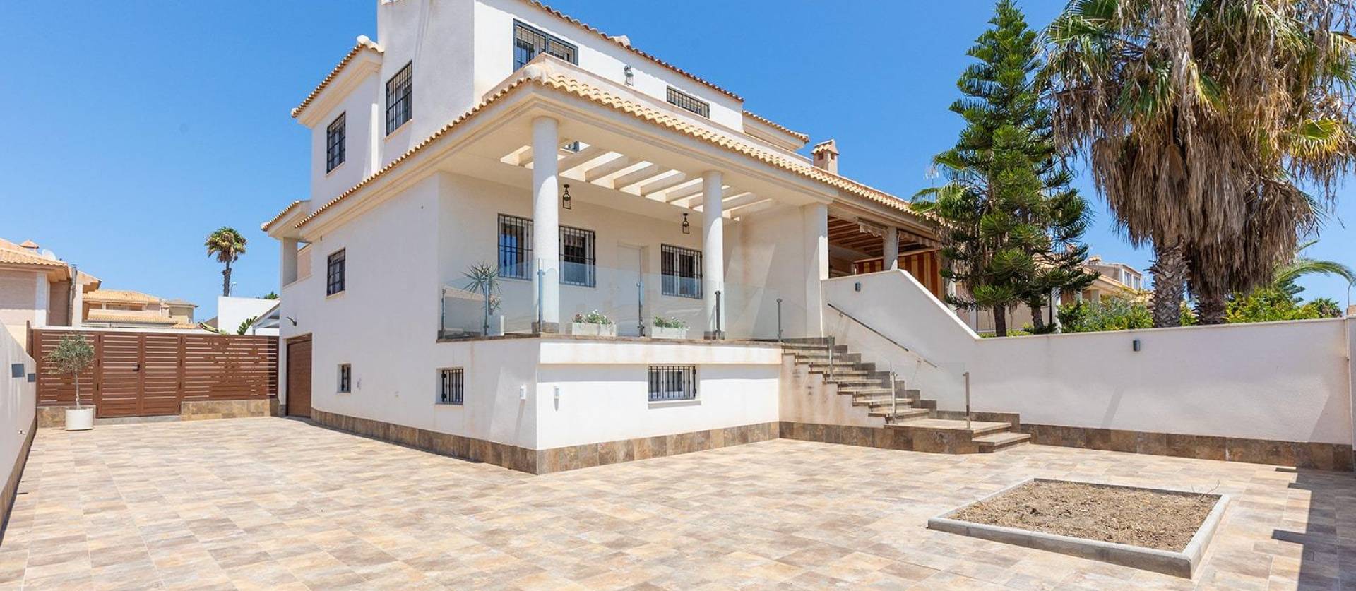 Venta - Villa - Torrevieja - Aguas Nuevas