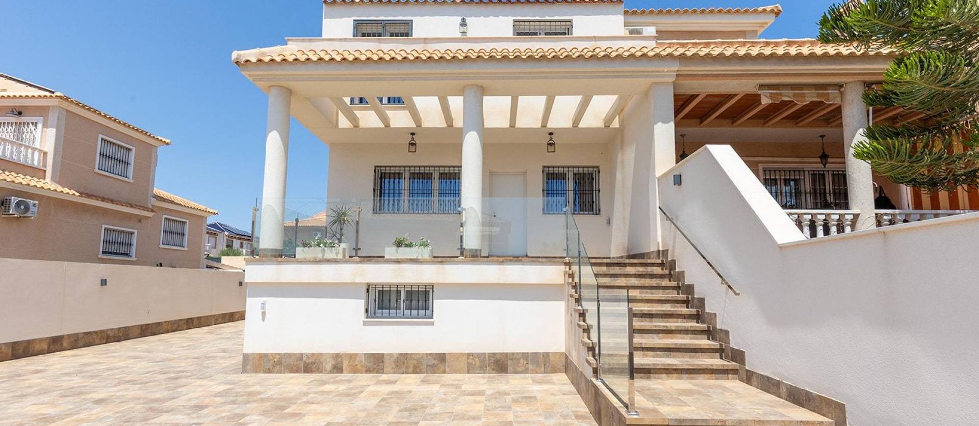 Venta - Villa - Torrevieja - Aguas Nuevas