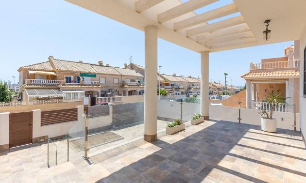 Venta - Villa - Torrevieja - Aguas Nuevas