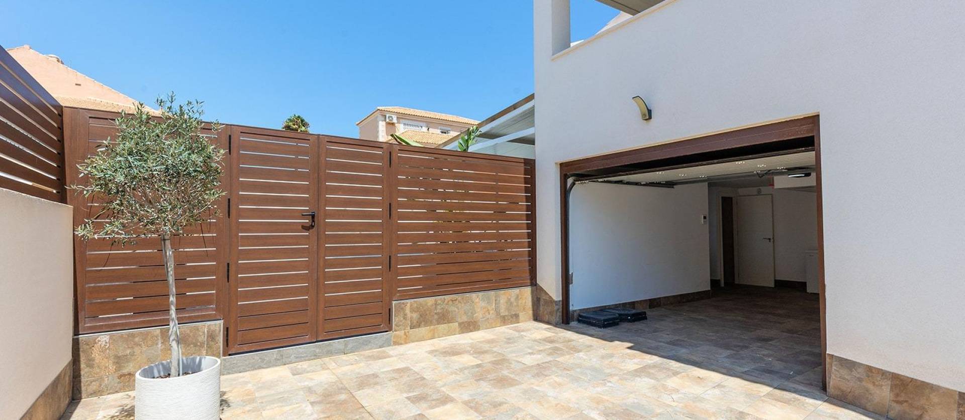 Venta - Villa - Torrevieja - Aguas Nuevas