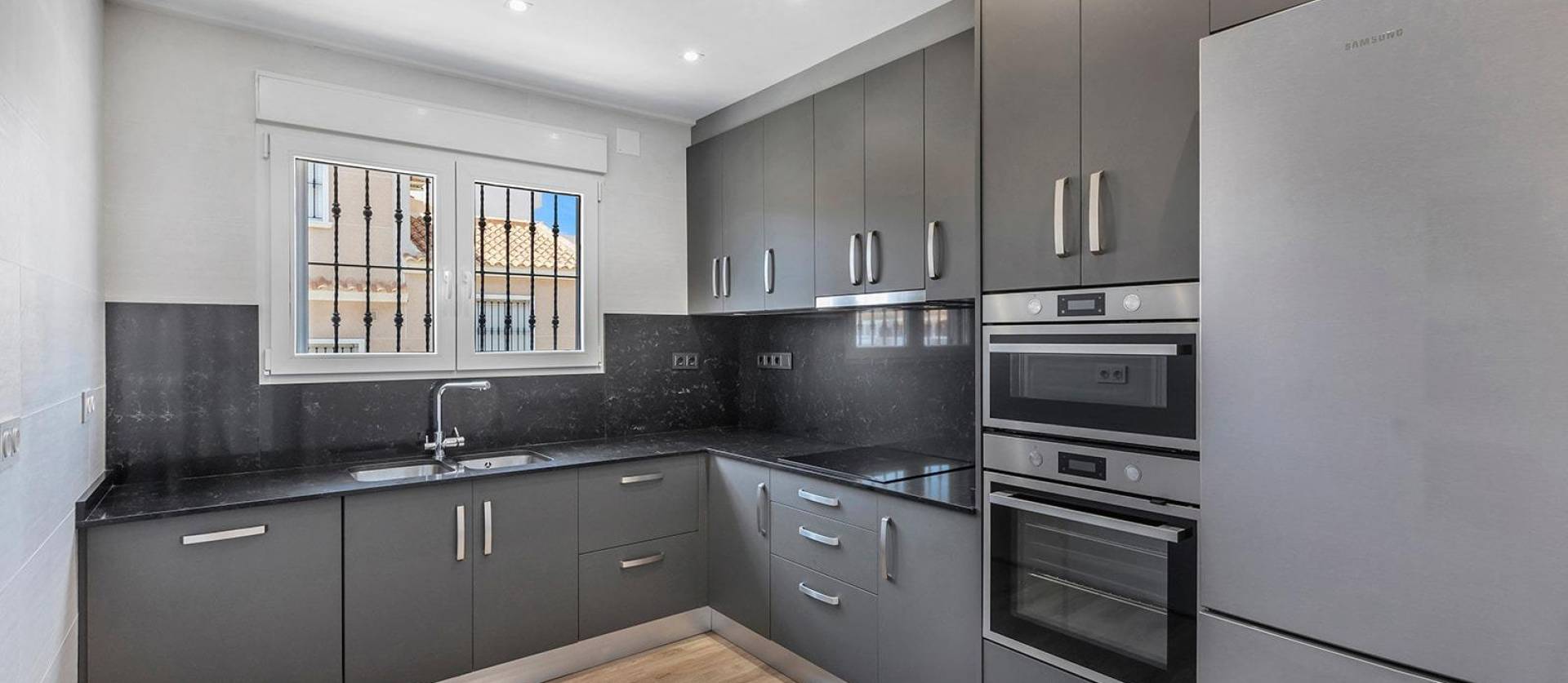 Venta - Villa - Torrevieja - Aguas Nuevas