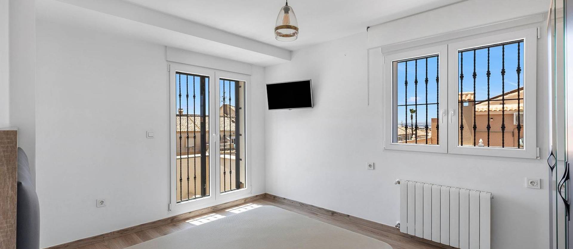 Venta - Villa - Torrevieja - Aguas Nuevas