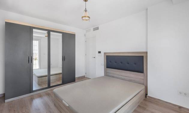 Venta - Villa - Torrevieja - Aguas Nuevas