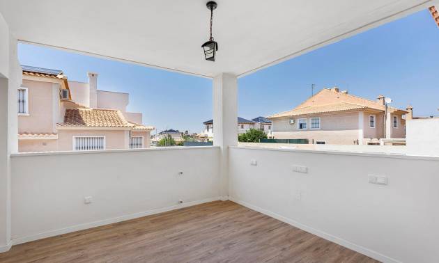 Venta - Villa - Torrevieja - Aguas Nuevas