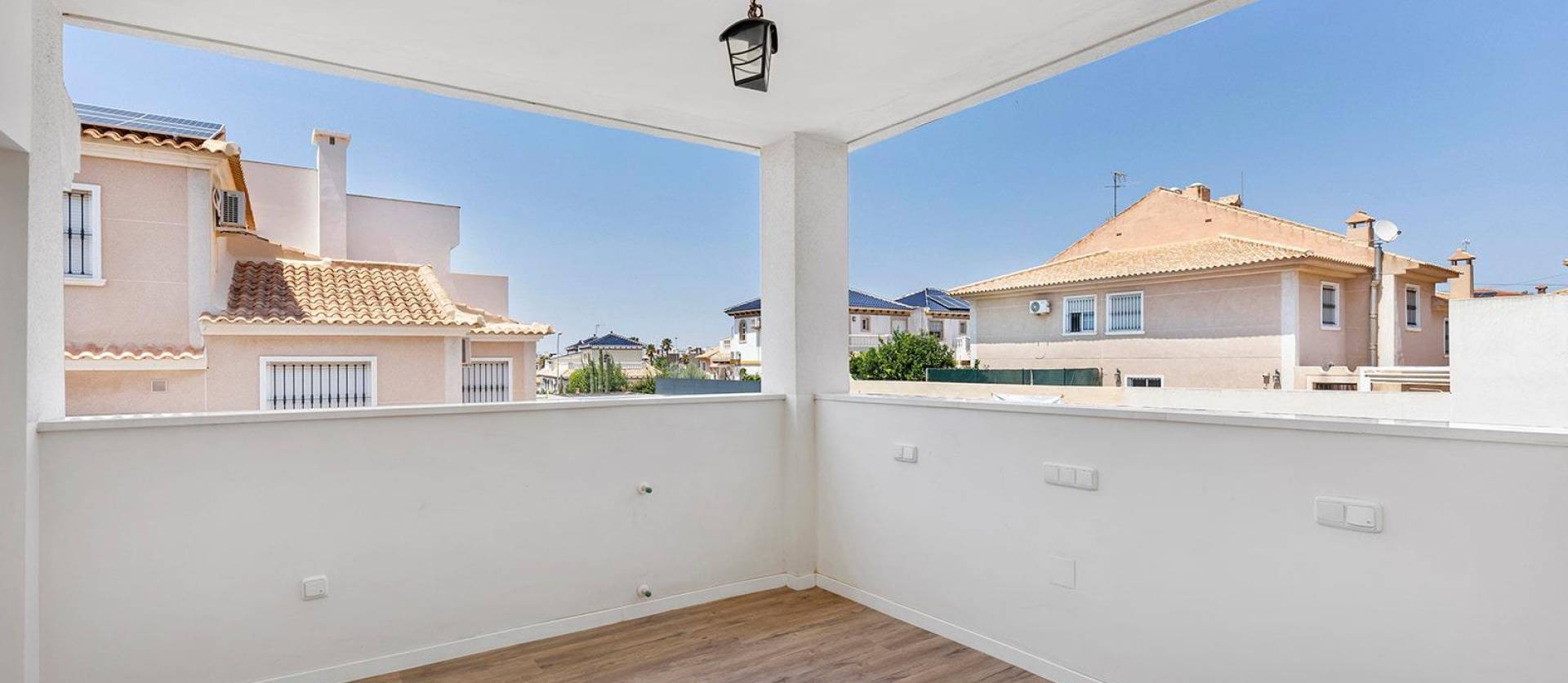 Venta - Villa - Torrevieja - Aguas Nuevas