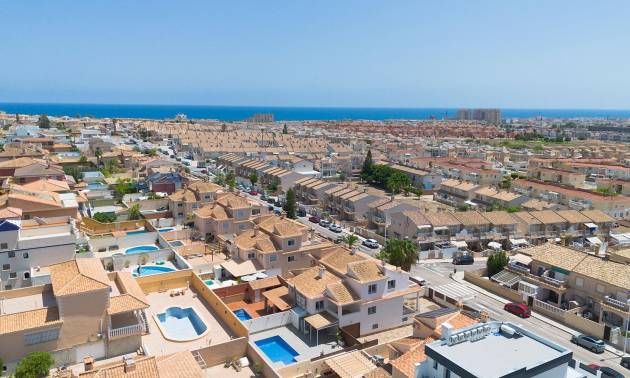 Venta - Villa - Torrevieja - Aguas Nuevas