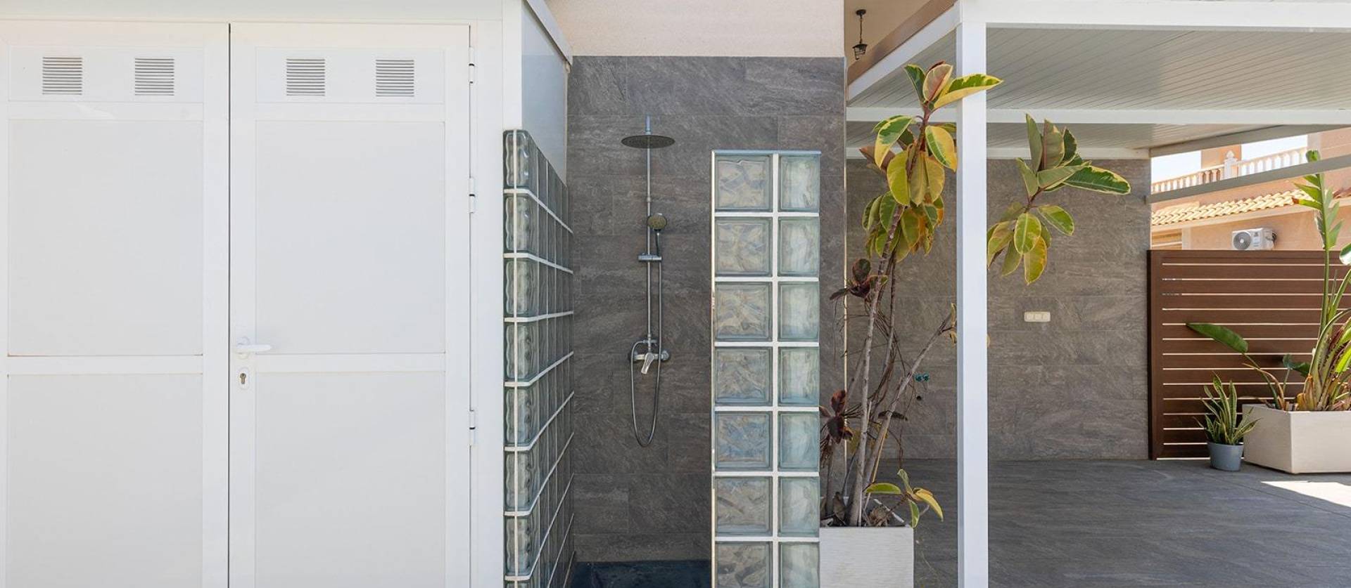 Venta - Villa - Torrevieja - Aguas Nuevas