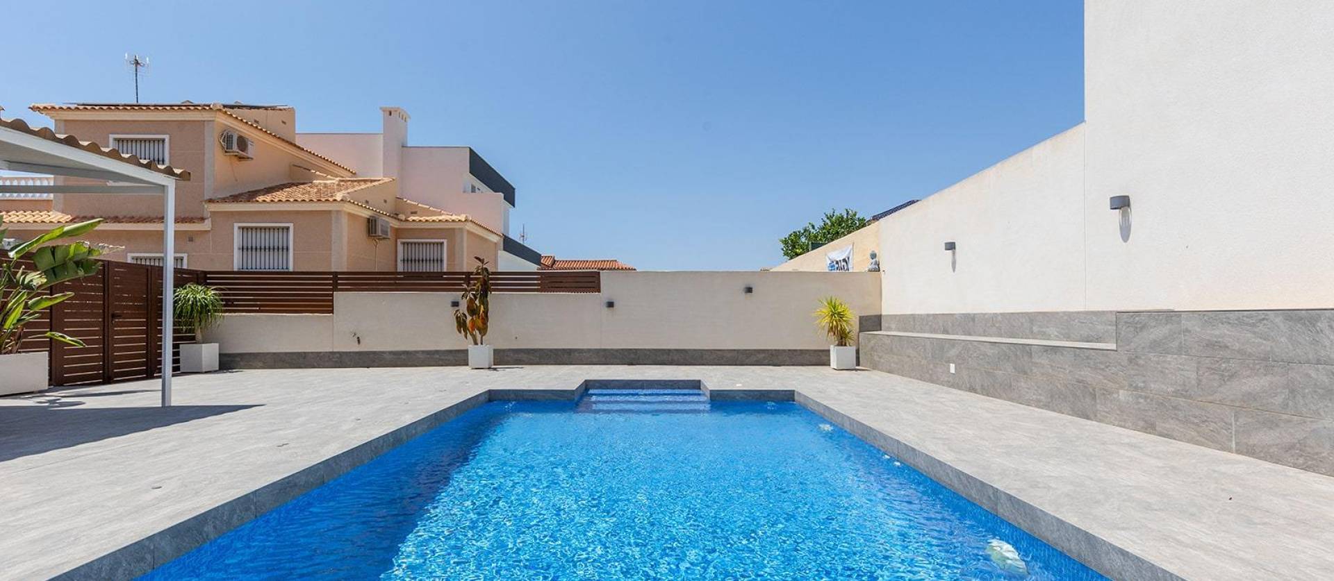 Venta - Villa - Torrevieja - Aguas Nuevas