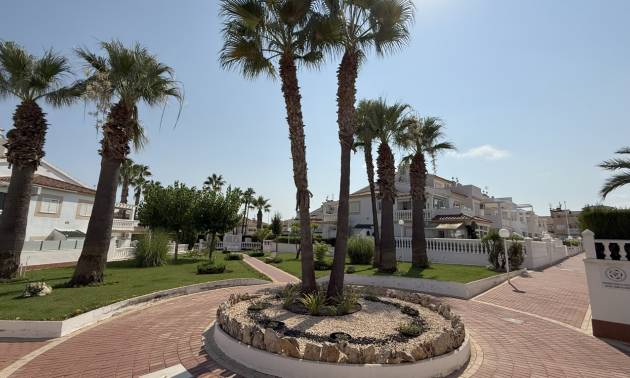 Venta - Apartment - Orihuela Costa - La Zenia