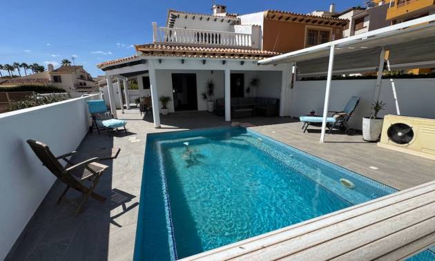 Bestaande woningen - Villa - Punta Prima