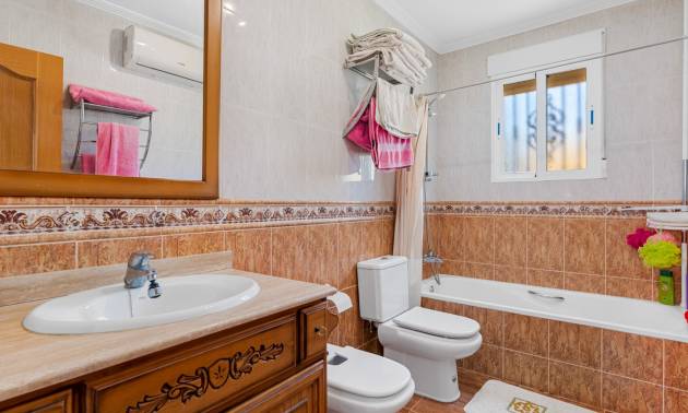 Bestaande woningen - Villa - Jacarilla