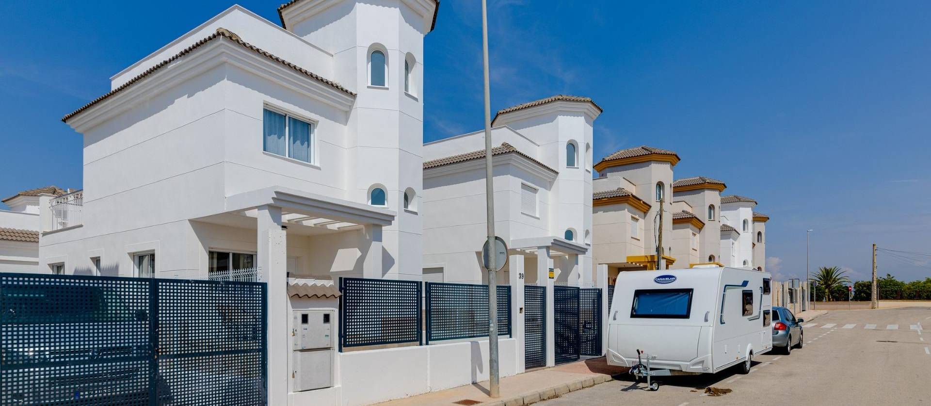 Nueva construcción  - Villa - San Fulgencio - El Oasis