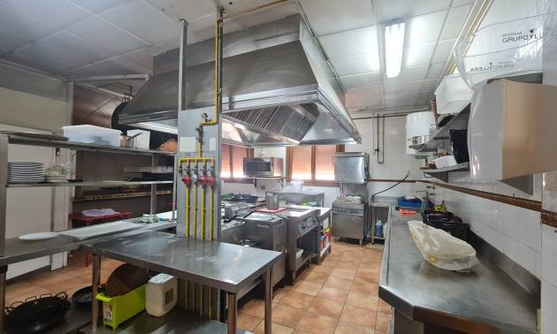 Revente - Villa - Petrer