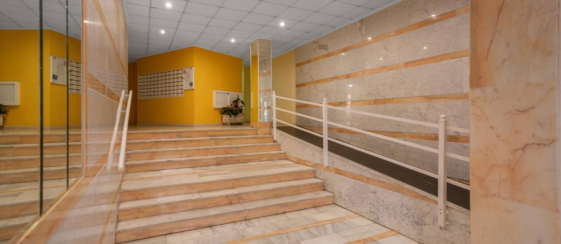 Venta - Apartment - Torrevieja - Playa de los locos