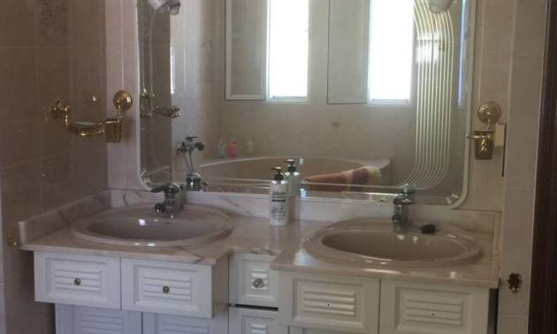 Venta - Villa - Torrevieja