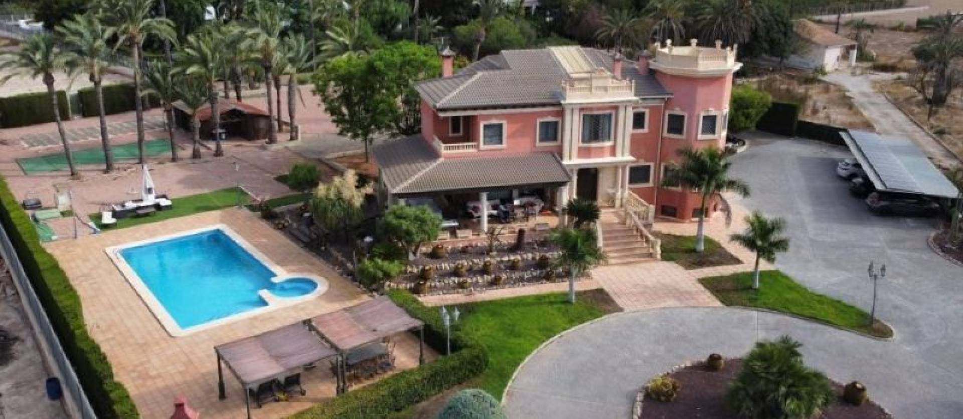 Bestaande woningen - Villa - Elche