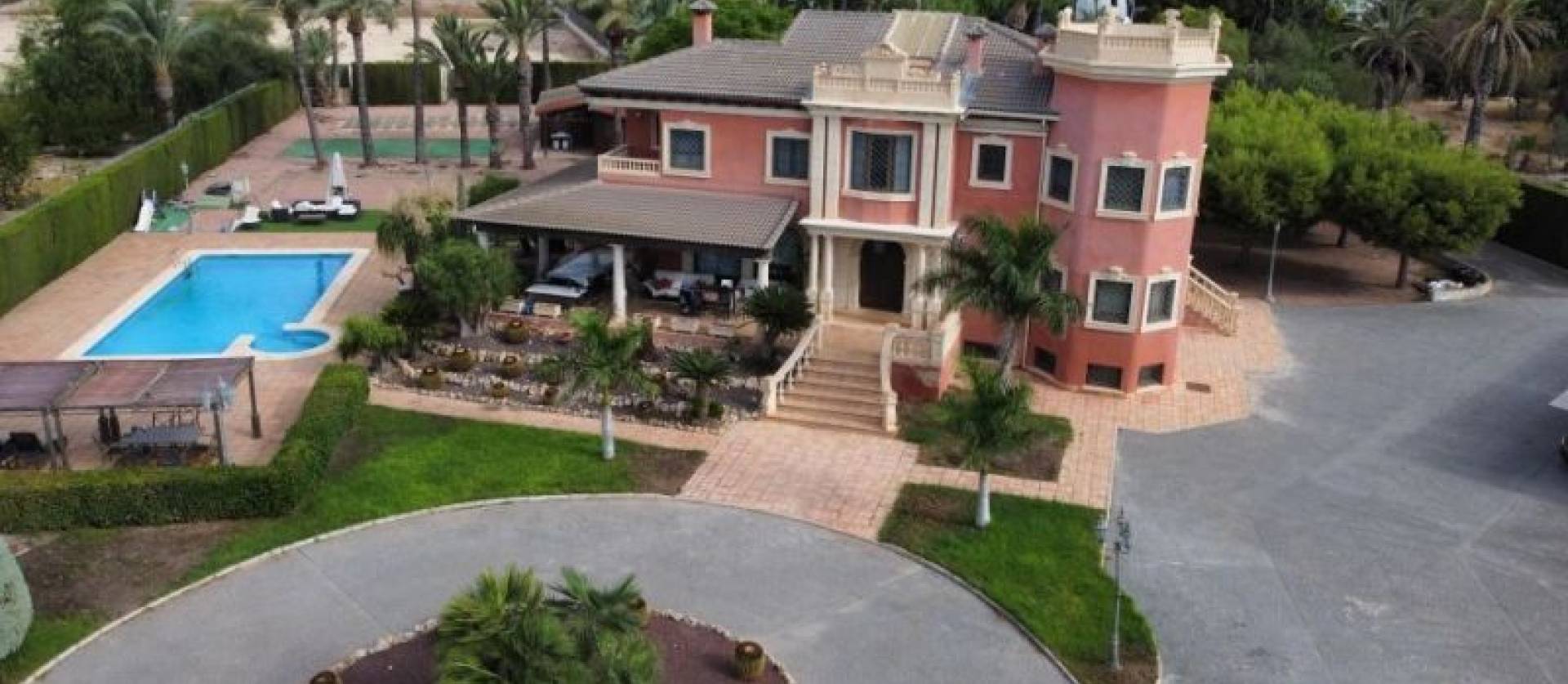 Bestaande woningen - Villa - Elche