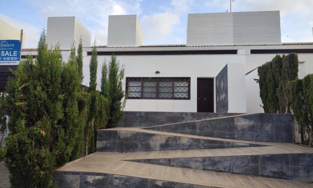 Bestaande woningen - Villa - Peraleja Golf