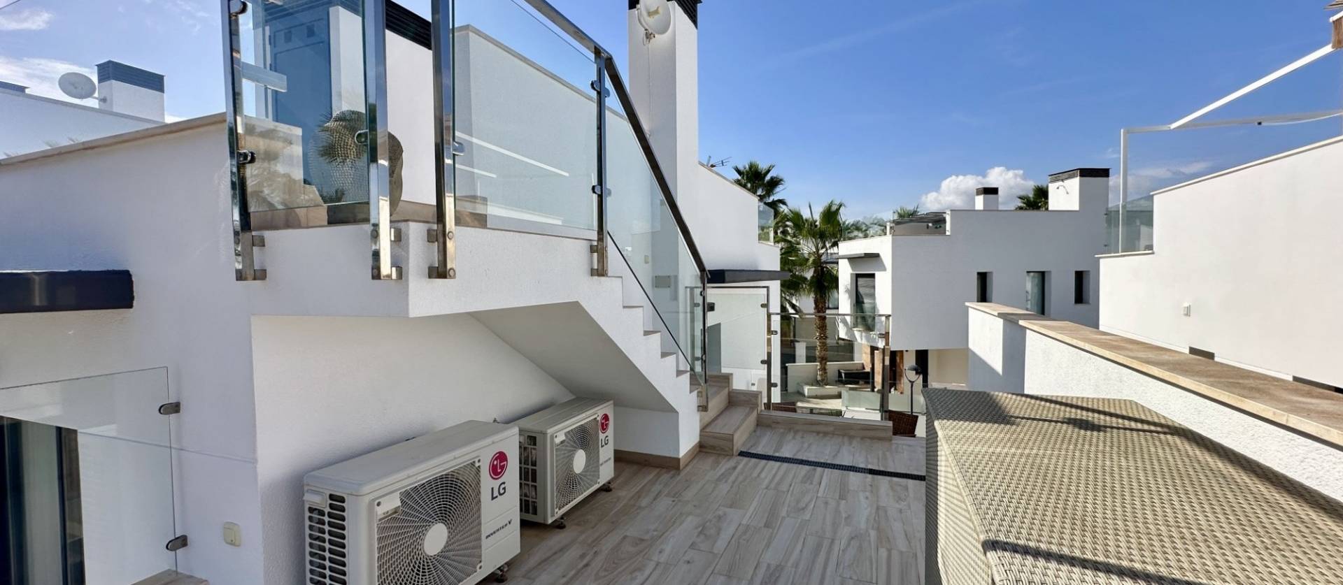 Venta - Villa - Orihuela Costa - Lomas de Cabo Roig