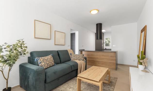 Alquiler a largo plazo - Bungalow - Torrevieja - Zona los Frutales