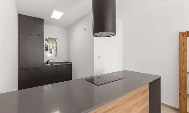 Alquiler a largo plazo - Bungalow - Torrevieja - Zona los Frutales