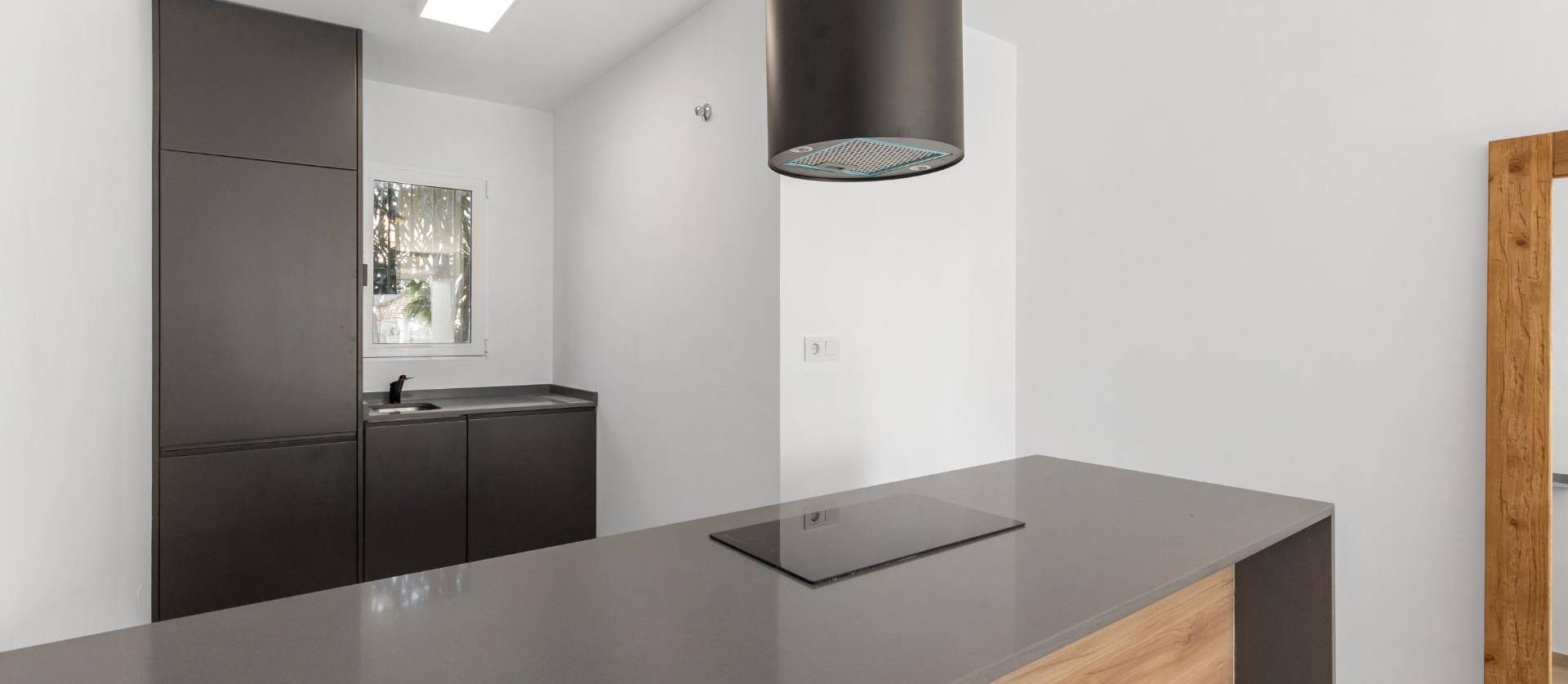 Alquiler a largo plazo - Bungalow - Torrevieja - Zona los Frutales