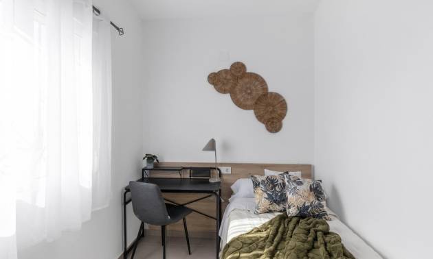 Alquiler a largo plazo - Bungalow - Torrevieja - Zona los Frutales