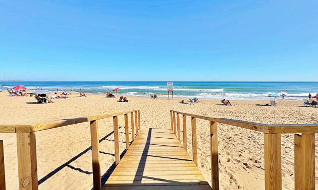 Venta - Apartment - Torrevieja - La Mata