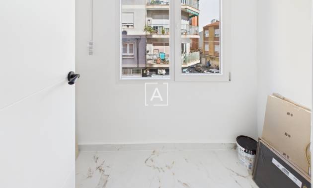 Sale - 1. Apartment / flat - Centro Torrevieja