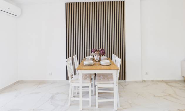 Sale - 1. Apartment / flat - Torrevieja Centro