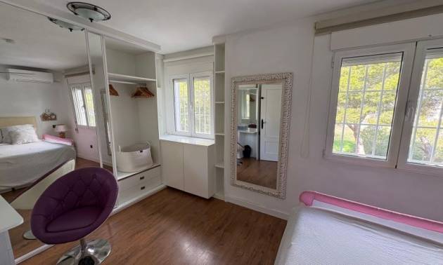 Bestaande woningen - Villa - Orihuela Costa