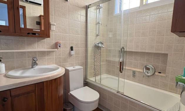 Bestaande woningen - Villa - Orihuela Costa