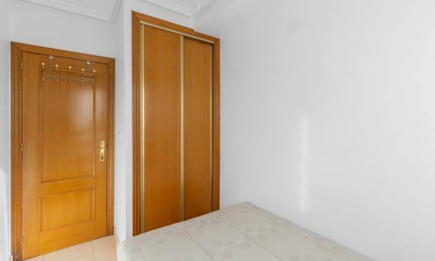 Venta - Apartment - Torrevieja - Estacion de autobuses