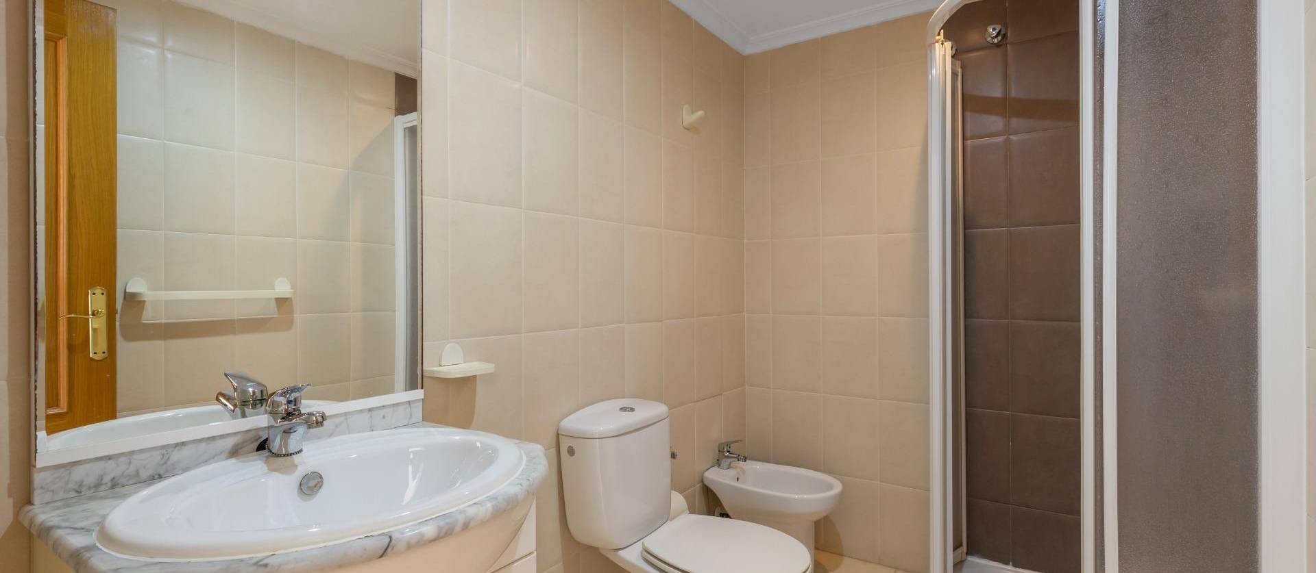 Venta - Apartment - Torrevieja - Estacion de autobuses