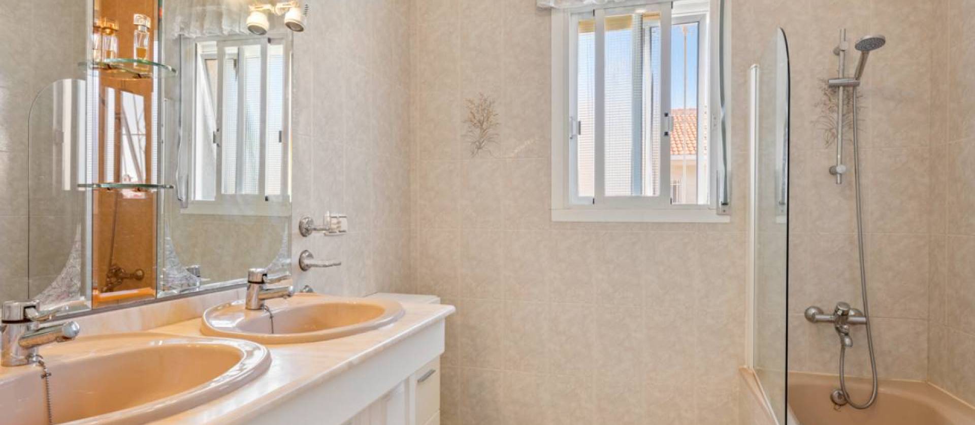 Sale - Villa - Ciudad Quesada