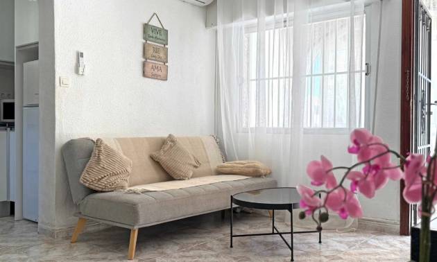 Venta - Apartment - Torrevieja - La Mata