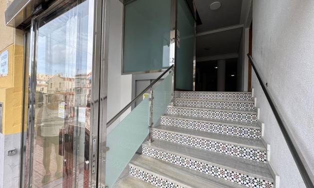Venta - Apartment - Torrevieja - Estacion de autobuses