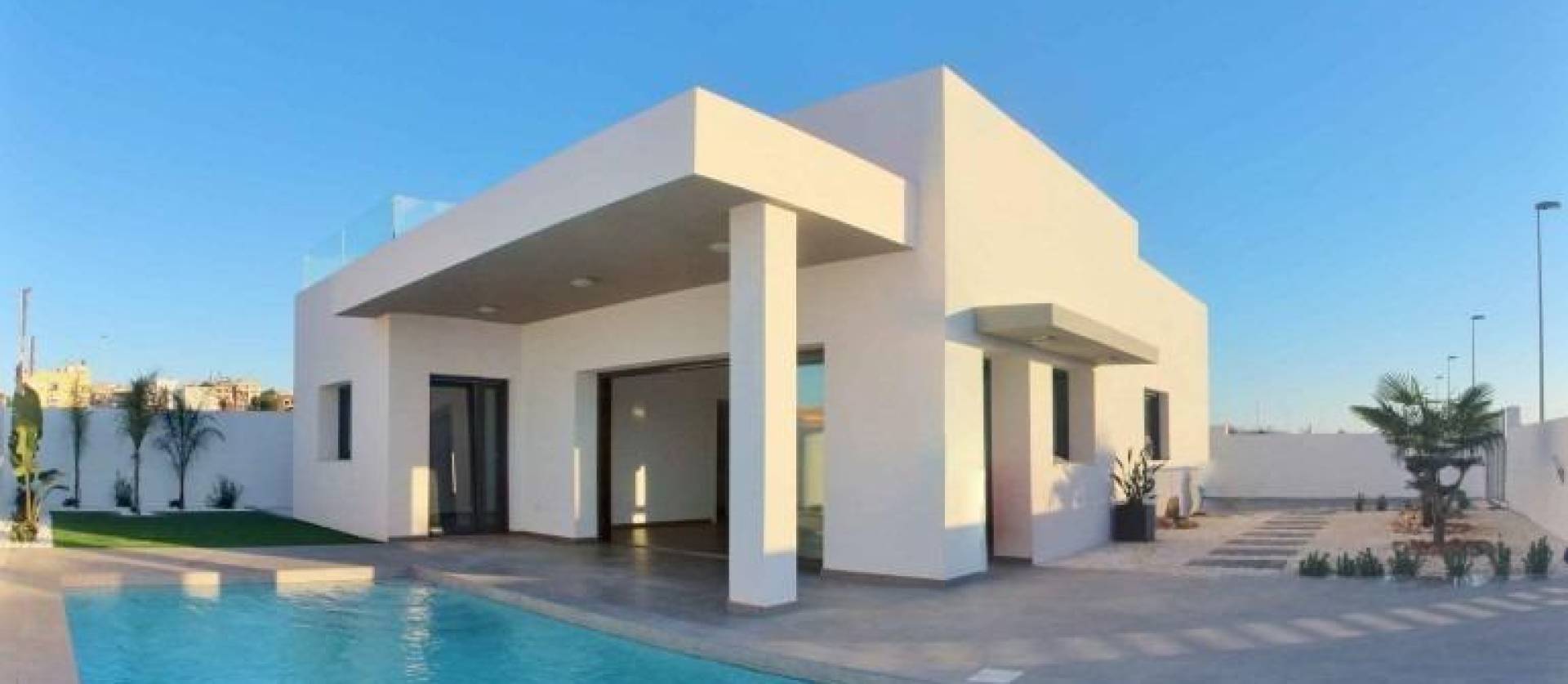 Nueva construcción  - Villa - Rafal - polideportivo