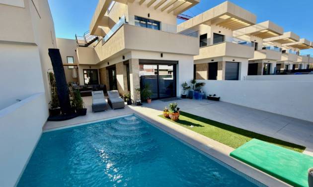 Venta - Villa - Los Montesinos - La Herrada