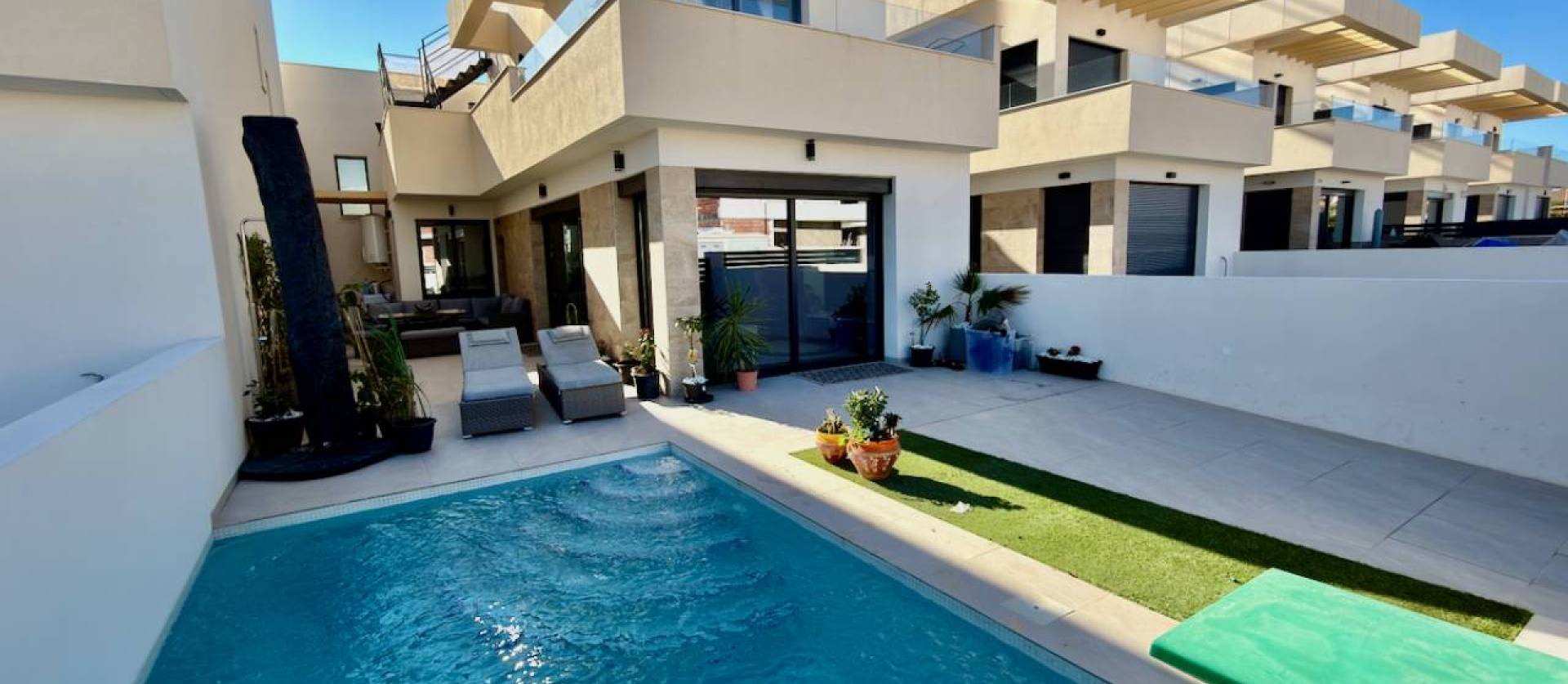 Venta - Villa - Los Montesinos - La Herrada