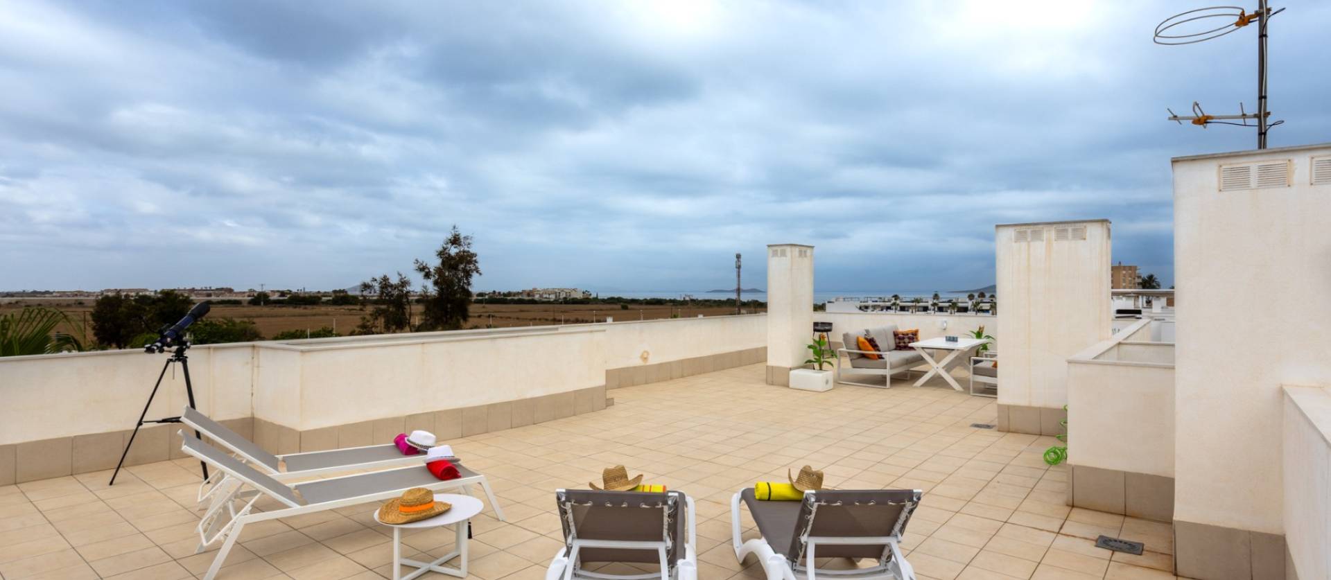 Sale - Apartment - Mar de Cristal