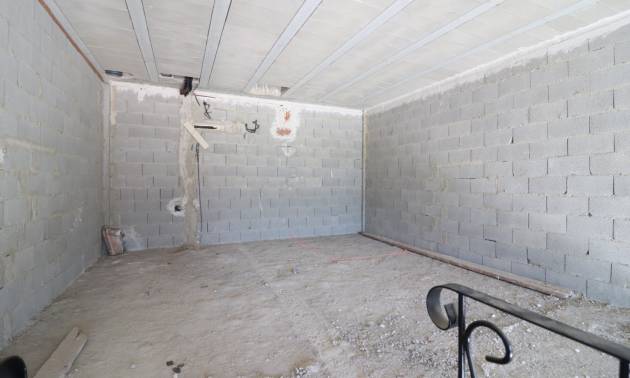 Revente - Commercial - Benimar