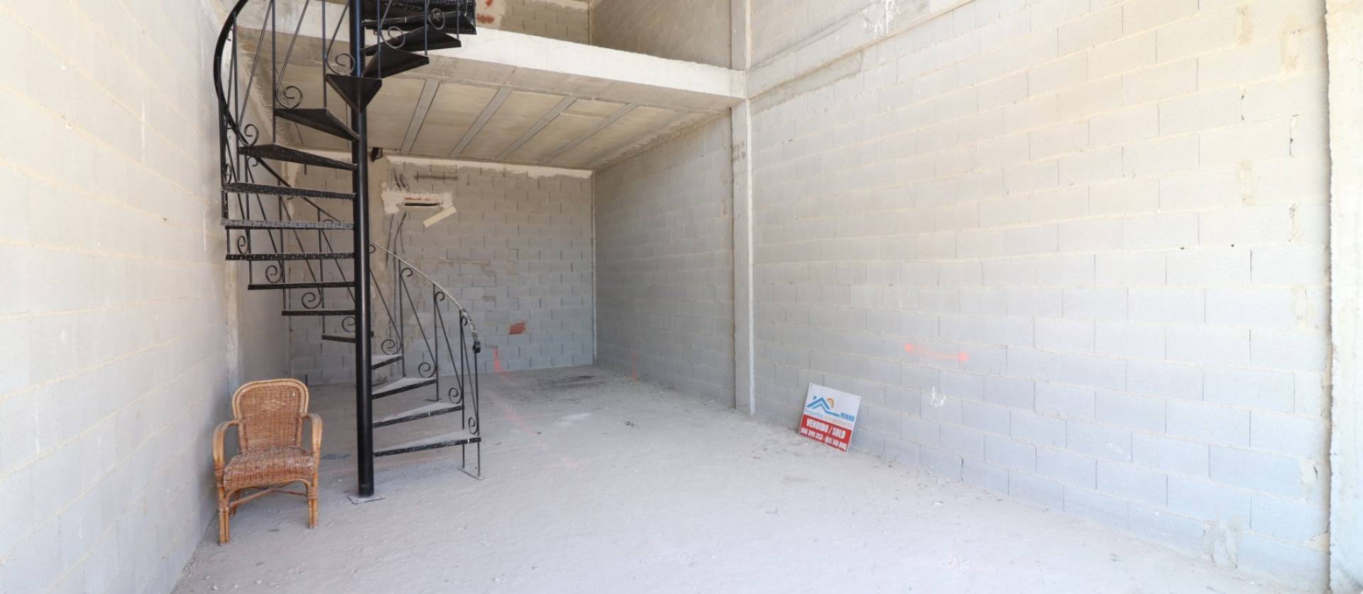 Revente - Commercial - Benimar